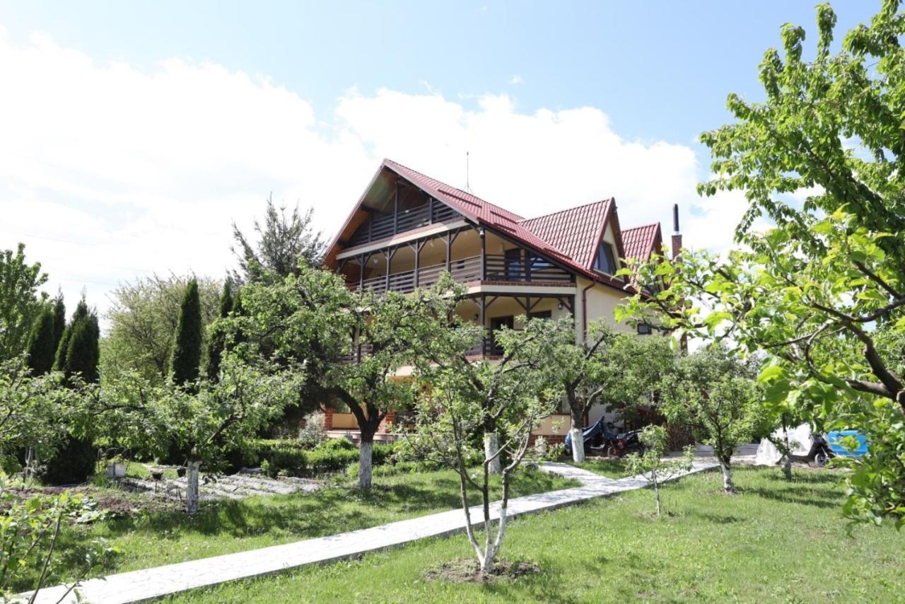Casa Stefandra Hotel บราซา ภายนอก รูปภาพ