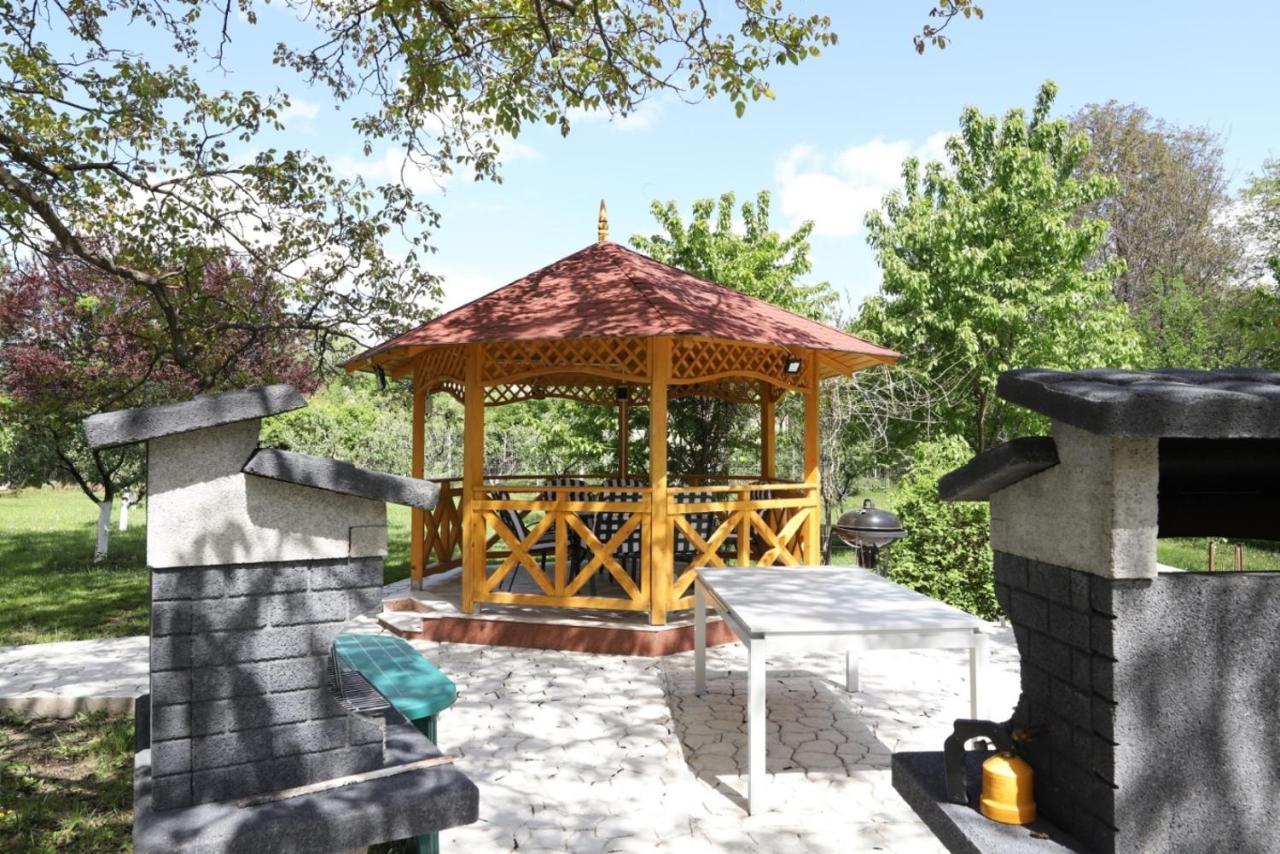 Casa Stefandra Hotel บราซา ภายนอก รูปภาพ